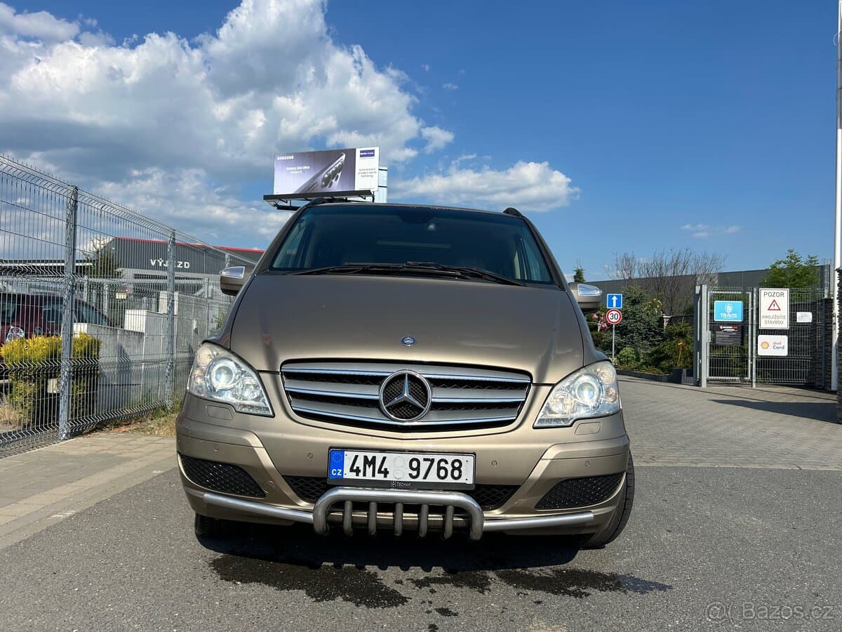 2011 Mercedes-Benz VIANO - 2