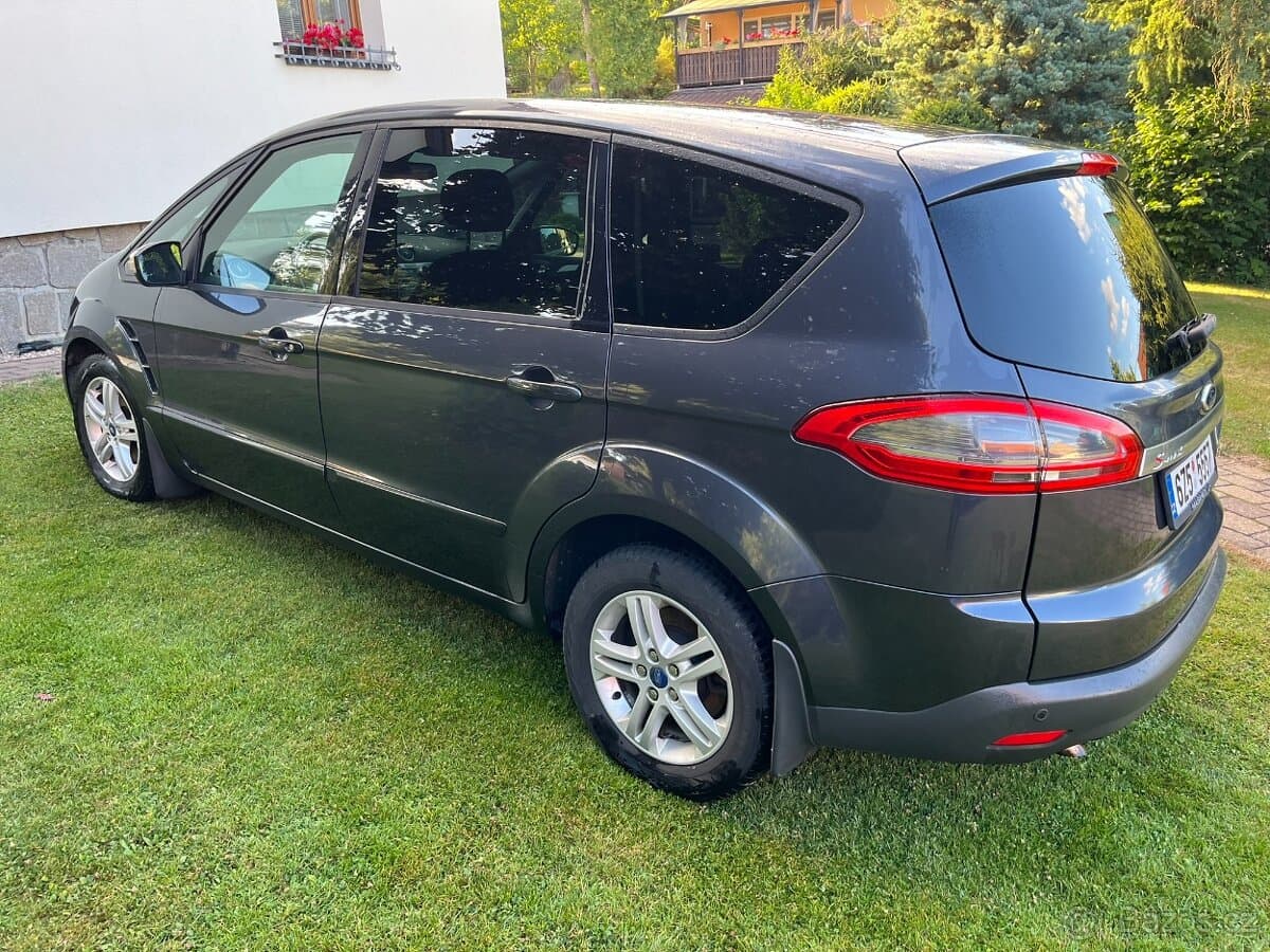 2010 Ford S-MAX - 2