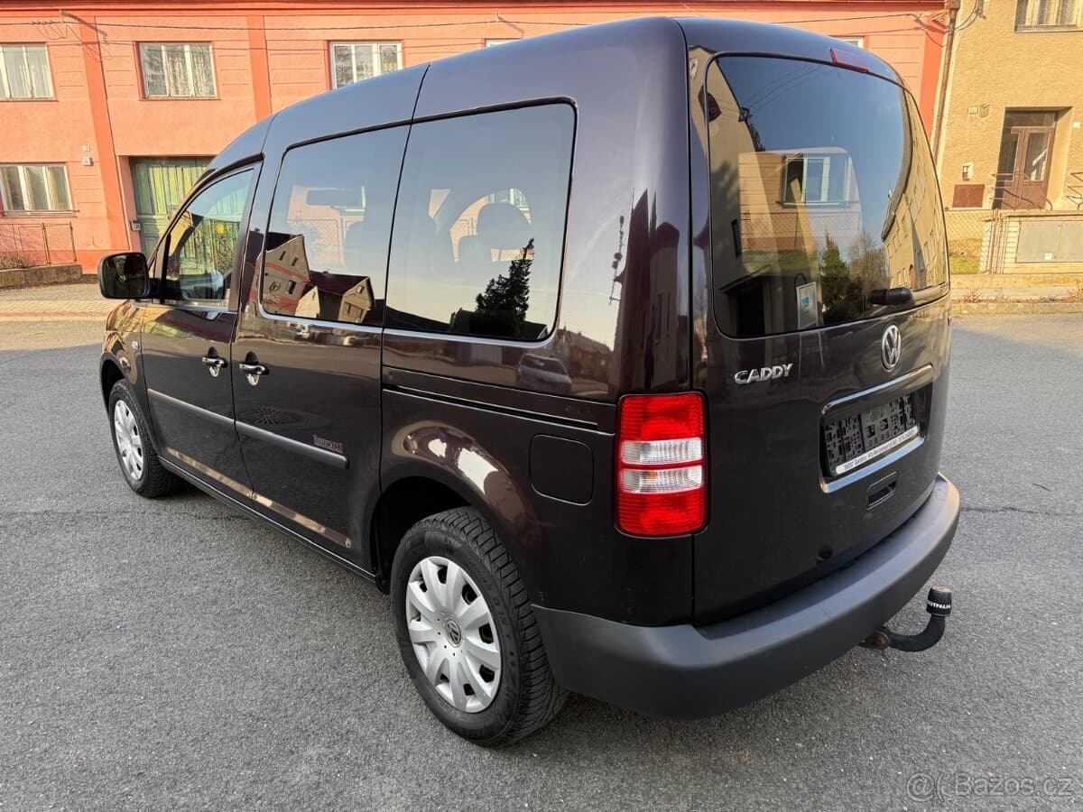 2011 Volkswagen CADDY - 2