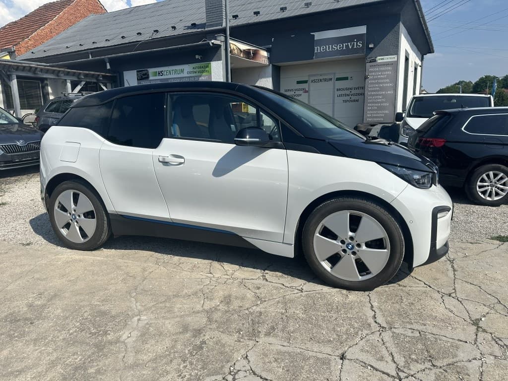 2021 BMW i3 - 2