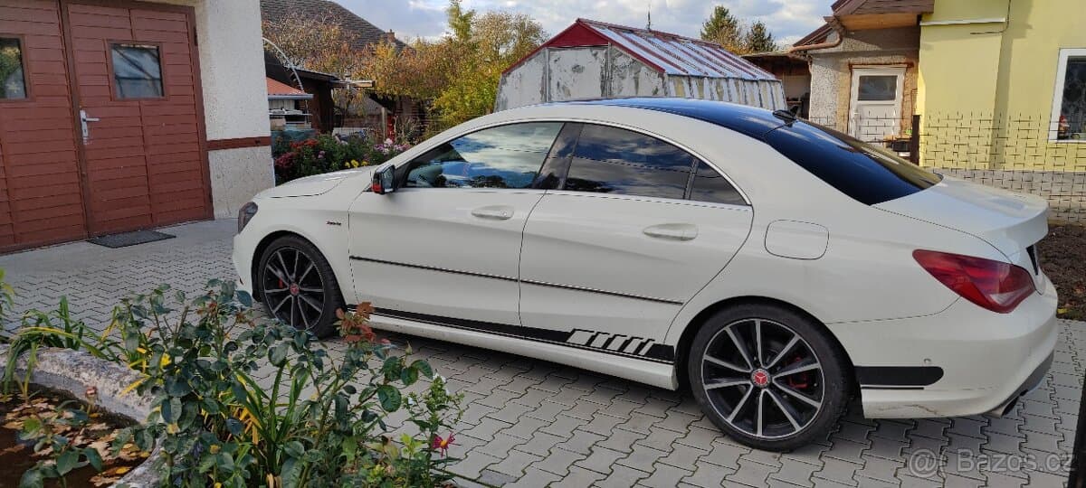 Mercedes-Benz CLA - 2