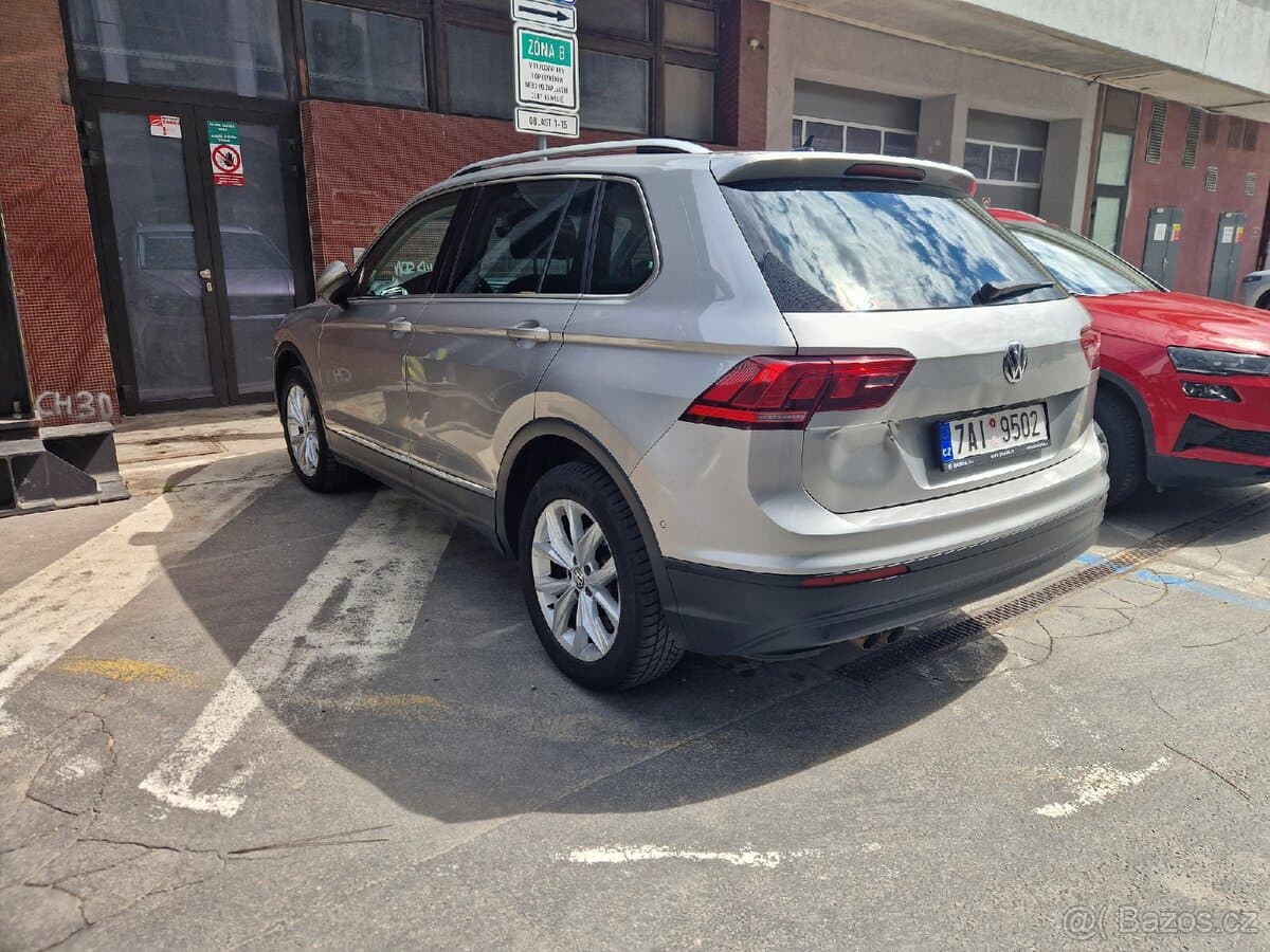 2019 Volkswagen TIGUAN - 2