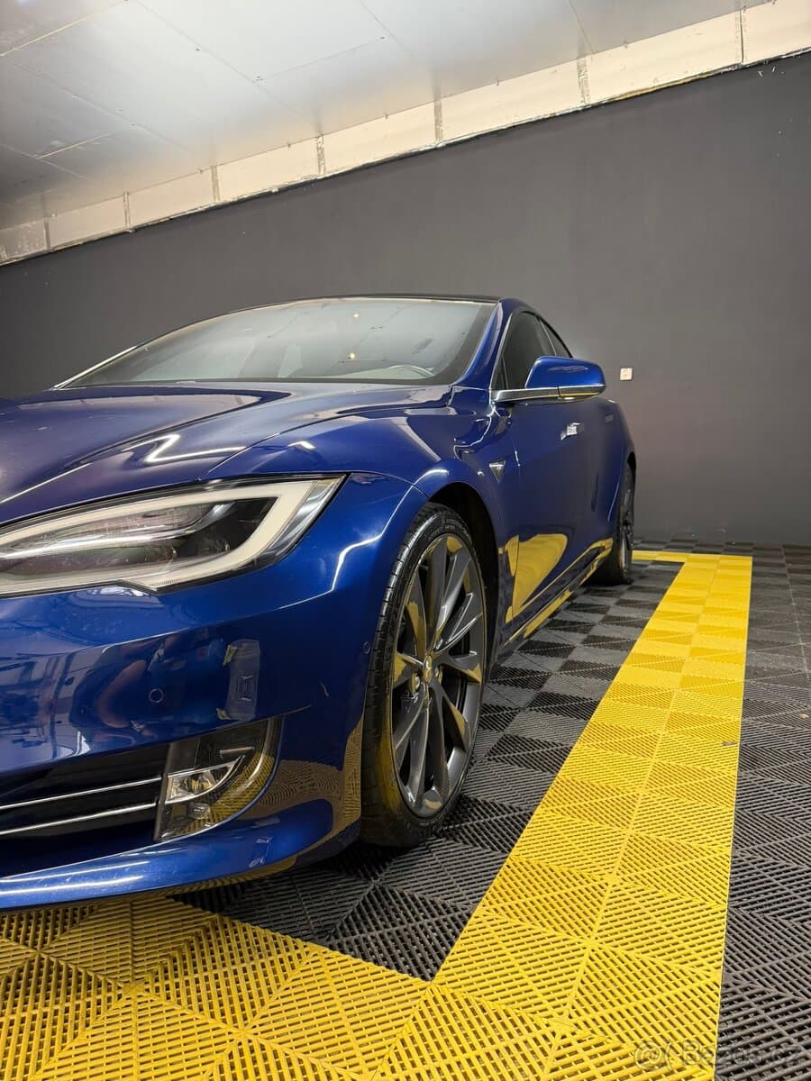 2020 Tesla MODEL S - 2
