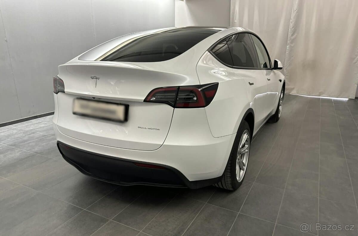 2023 Tesla MODEL Y - 2