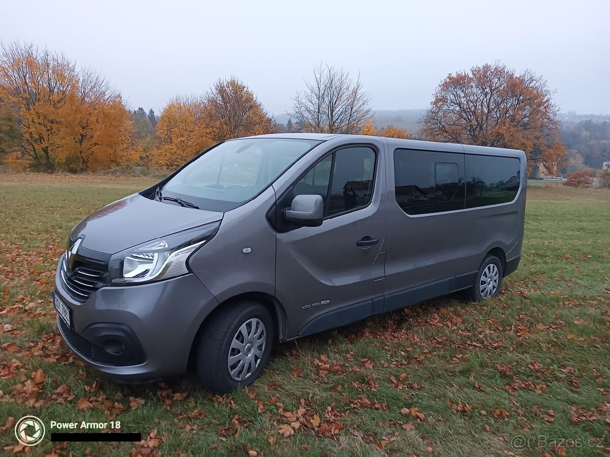 Renault TRAFIC - 2