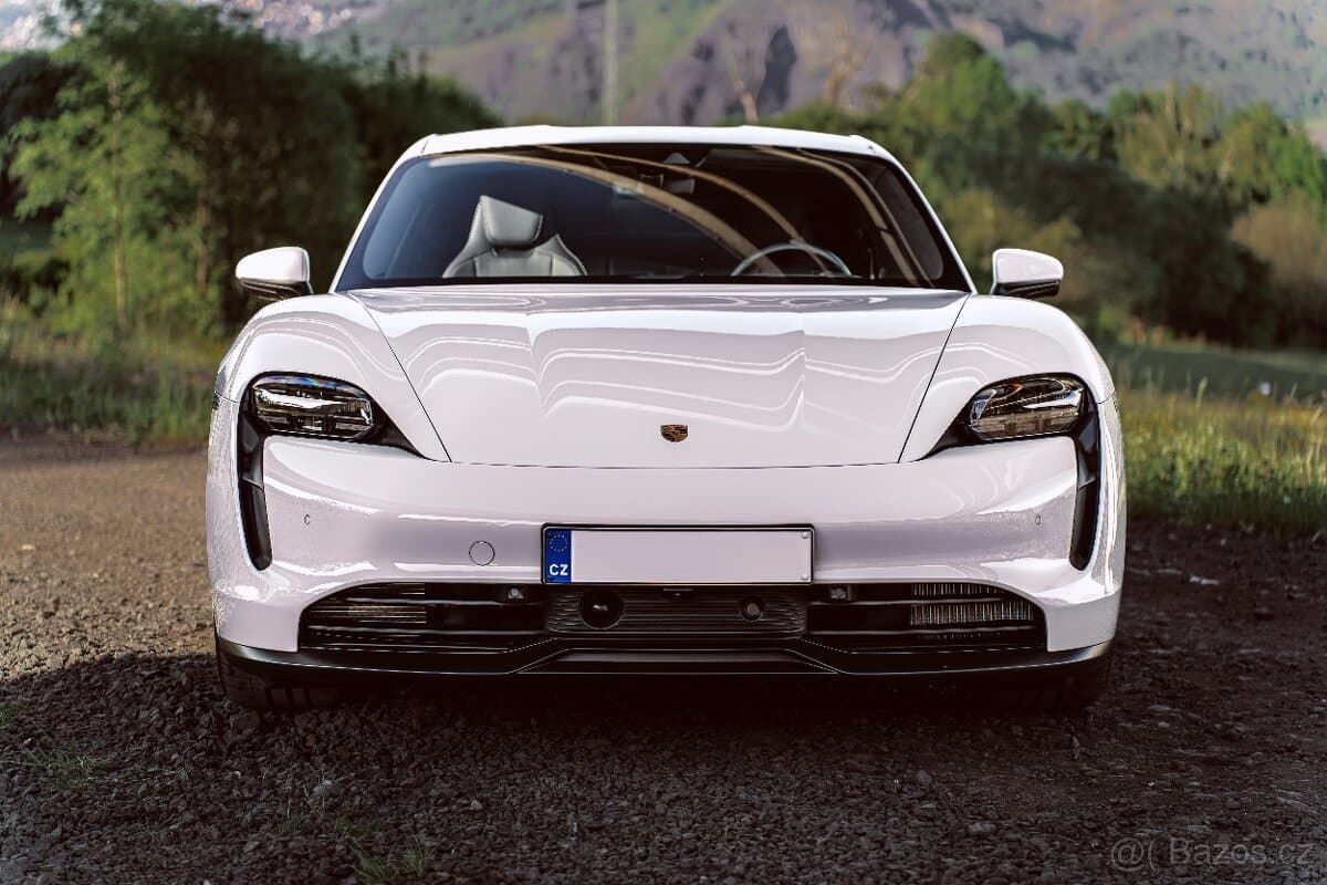 2023 Porsche TAYCAN - 2