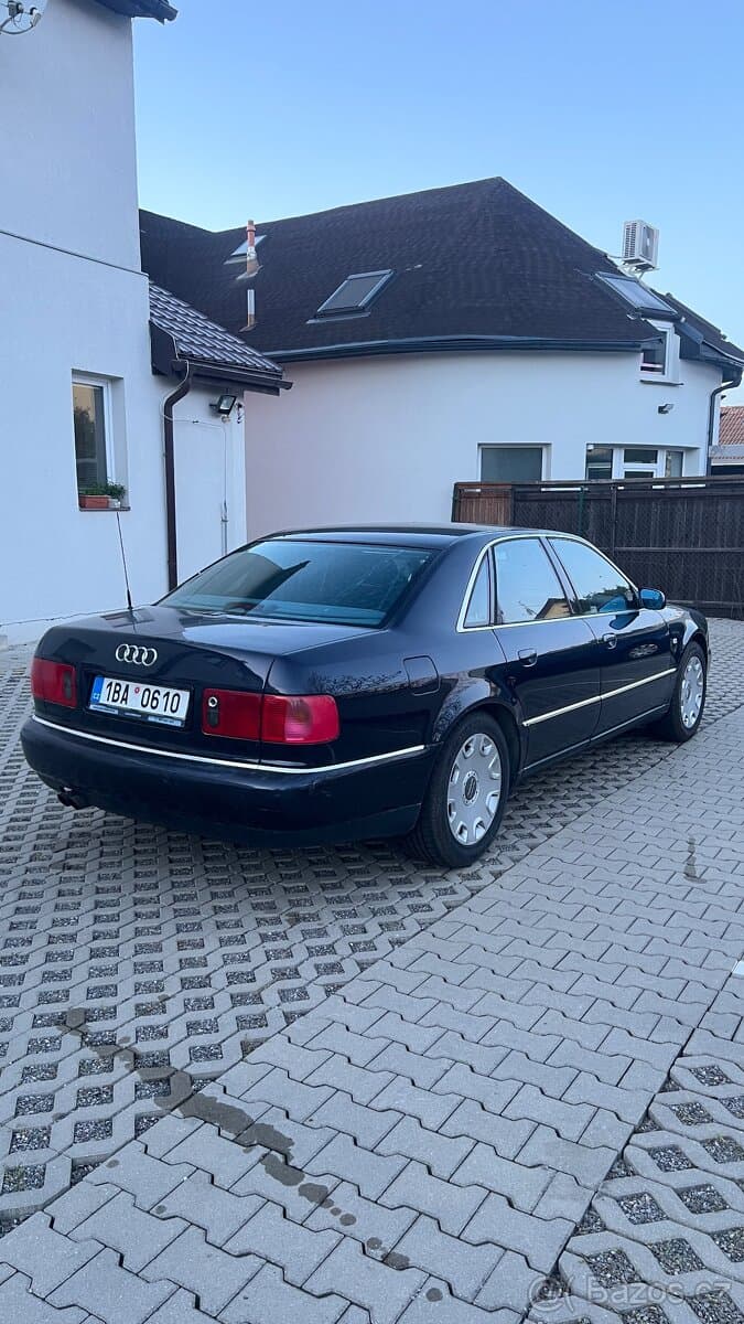Audi A8 - 2