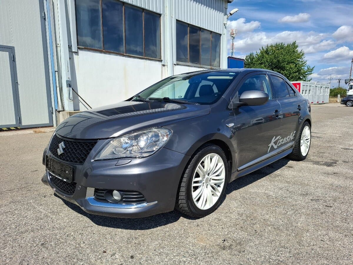 2012 Suzuki KIZASHI - 2