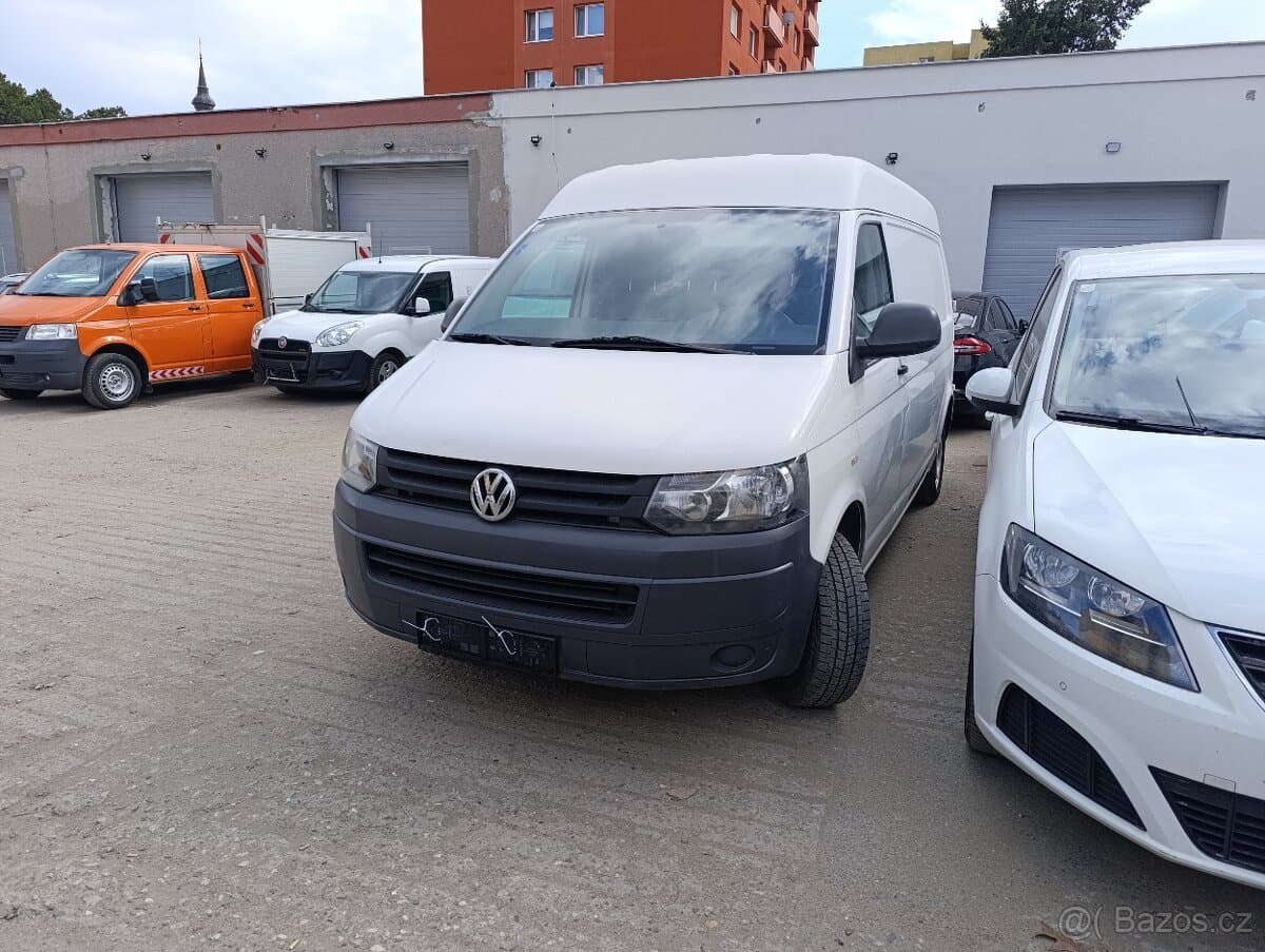 2011 Volkswagen TRANSPORTER - 2