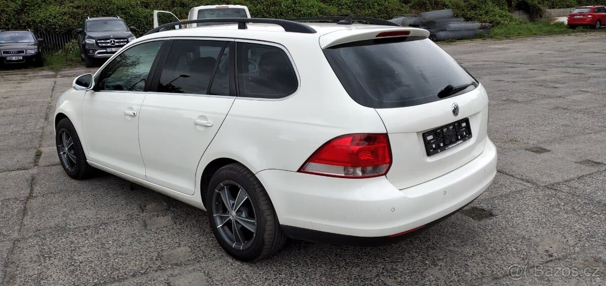 2009 Volkswagen GOLF - 2