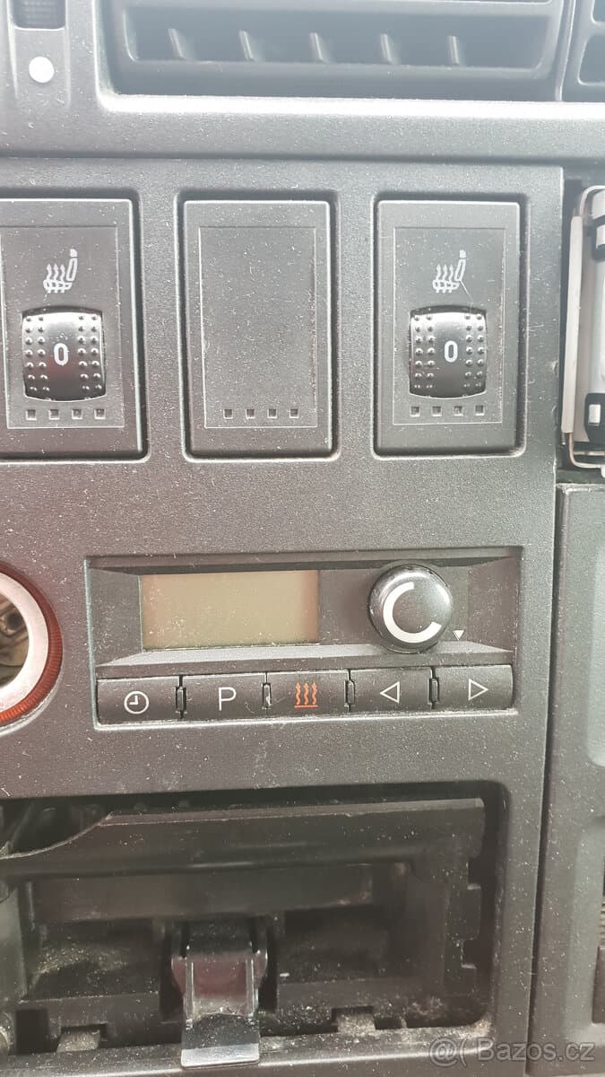 2002 Volkswagen CARAVELLE - 2