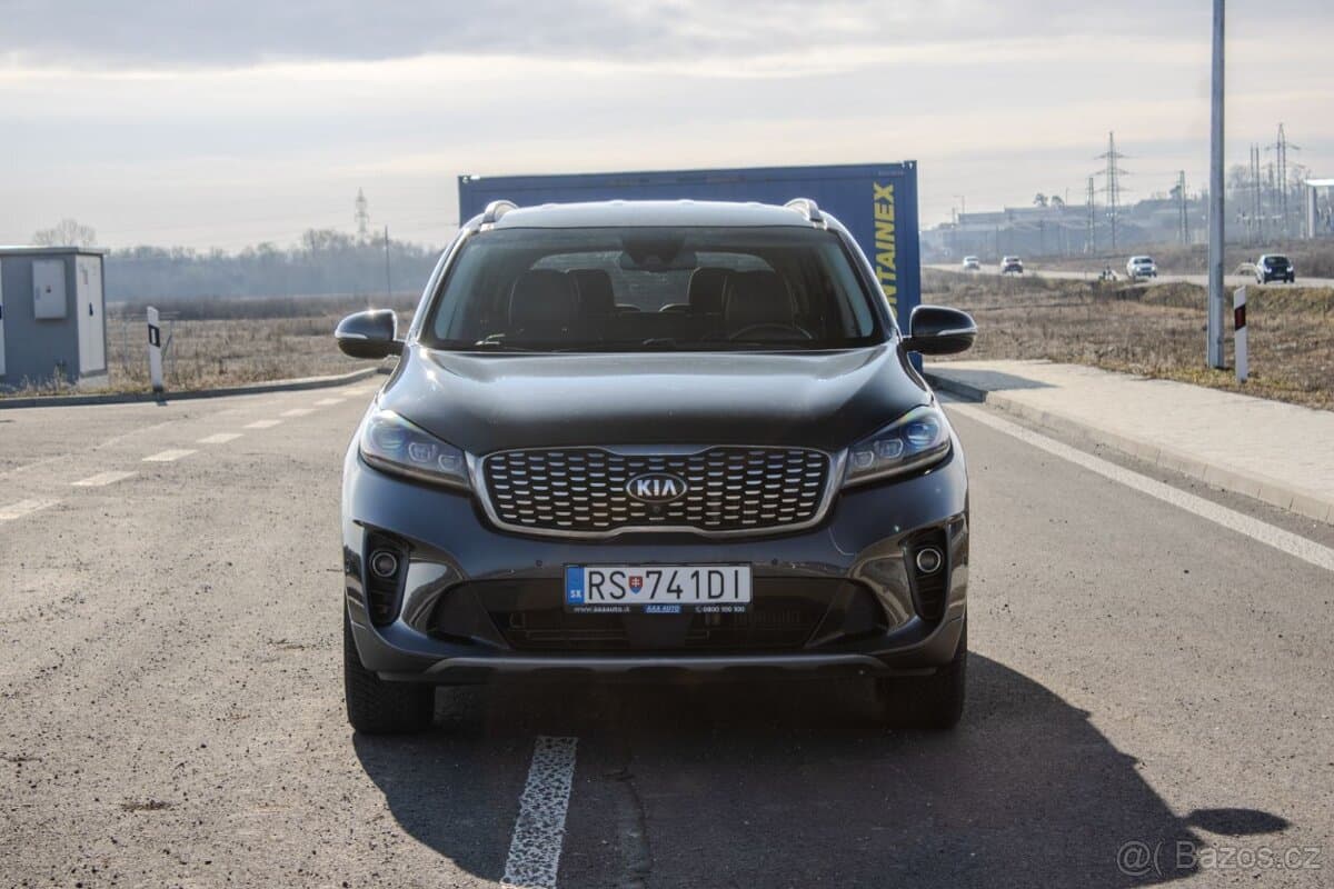 2018 Kia SORENTO - 2