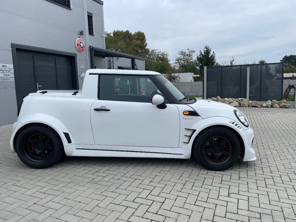 2011 Mini COOPER - 2