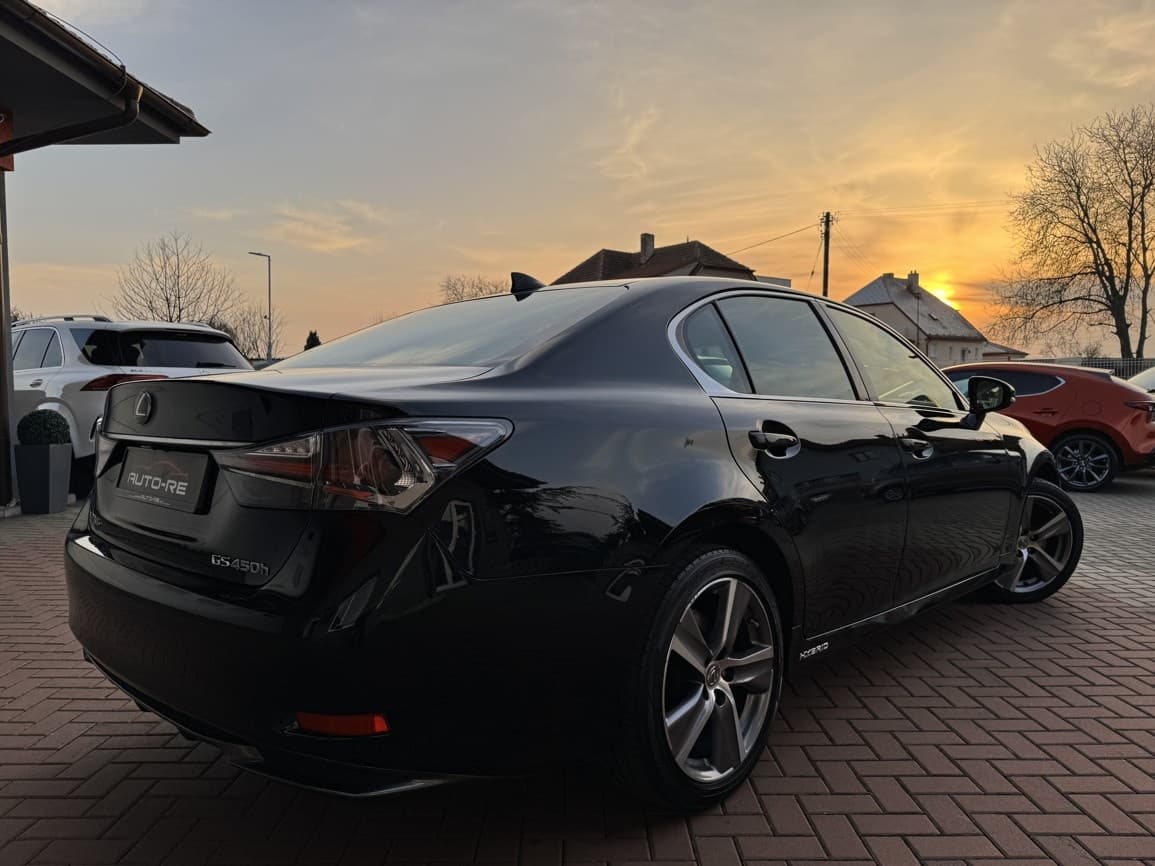 2018 Lexus - 2