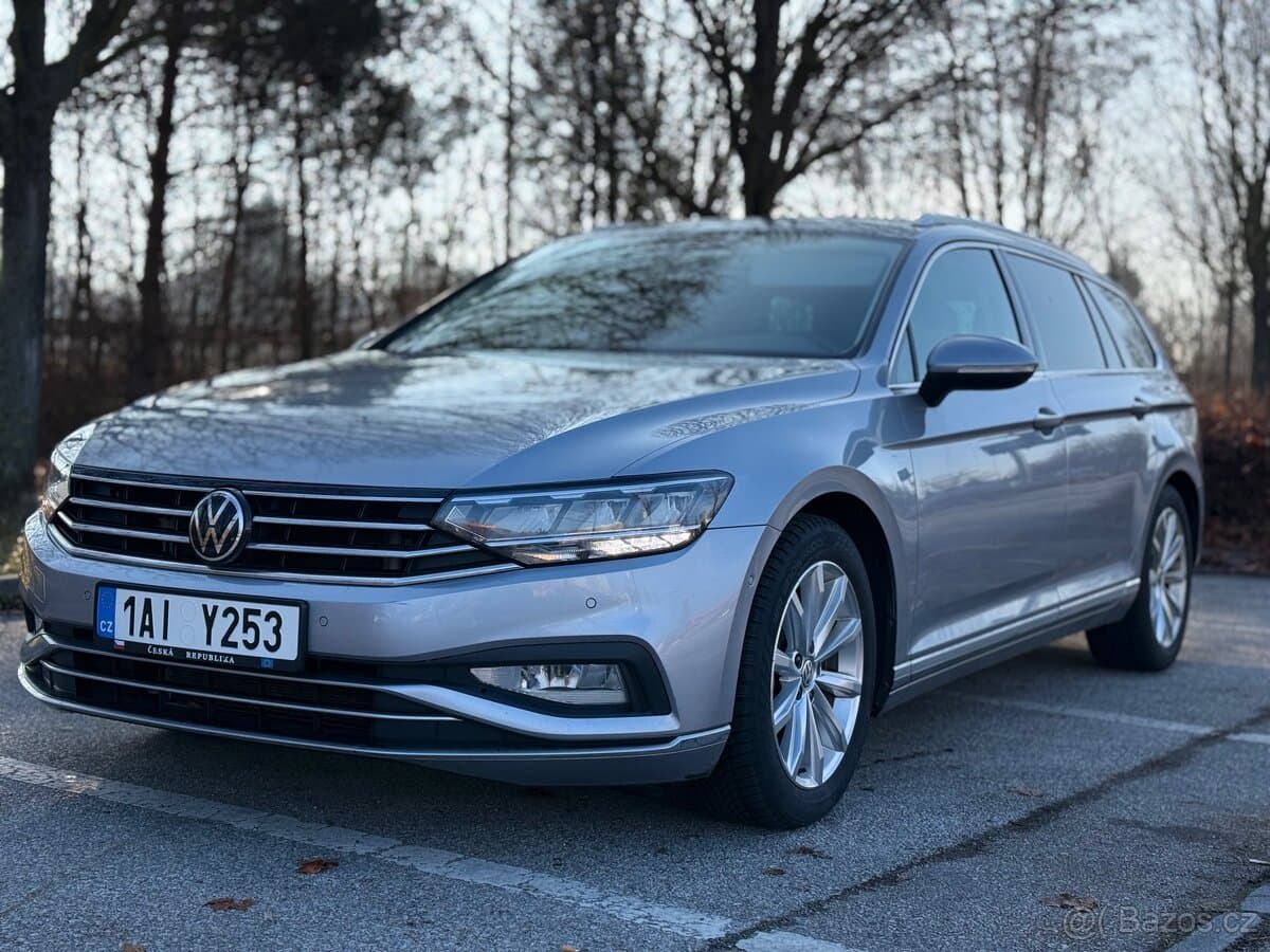 2021 Volkswagen PASSAT - 2