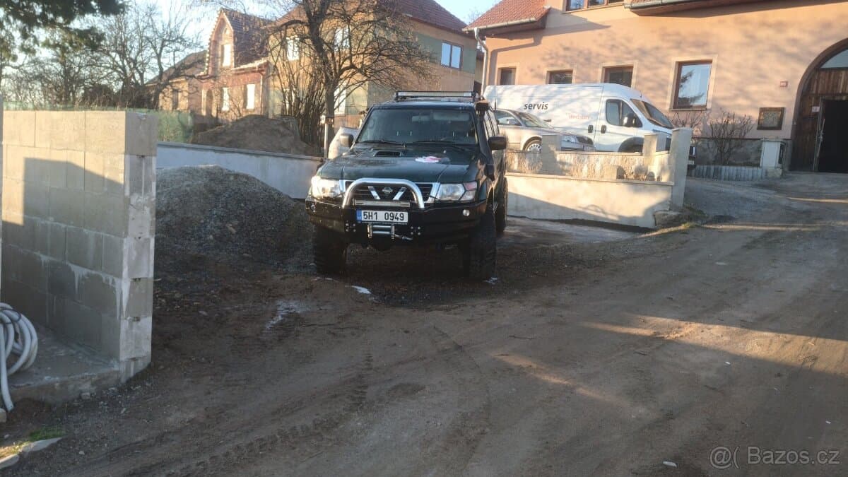 Nissan PATROL - 2