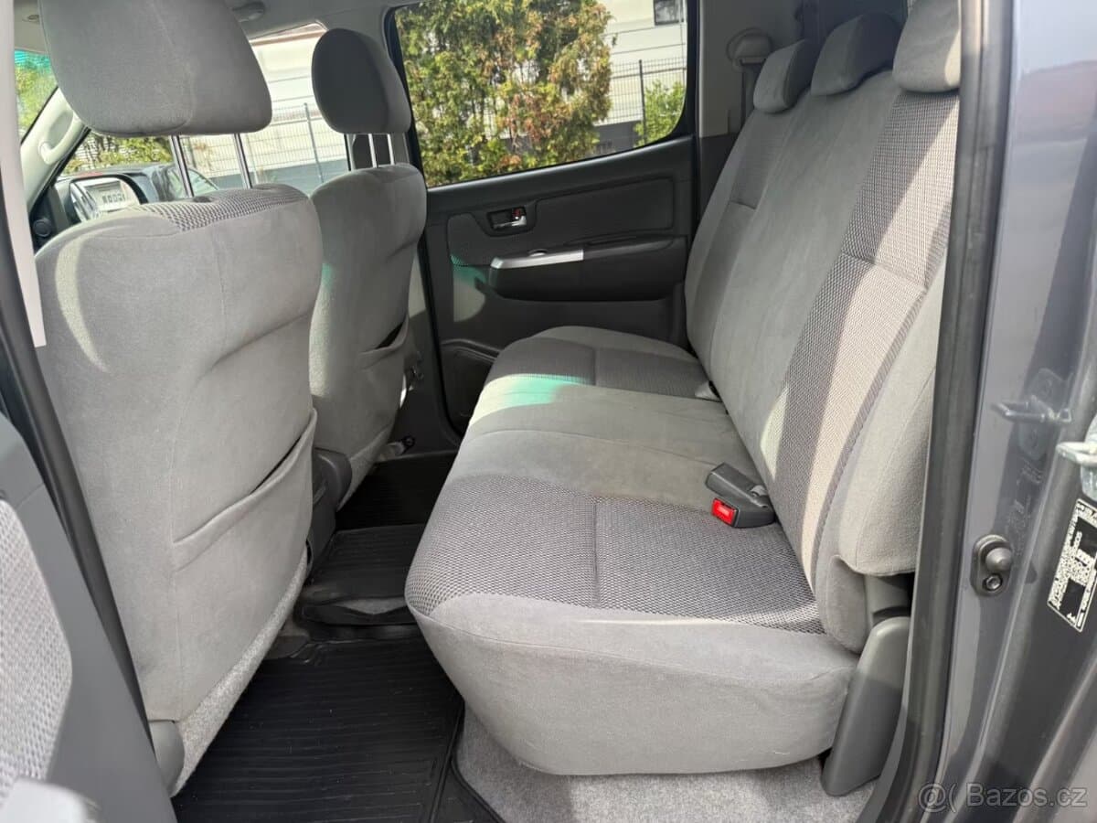 2013 Toyota HILUX - 2