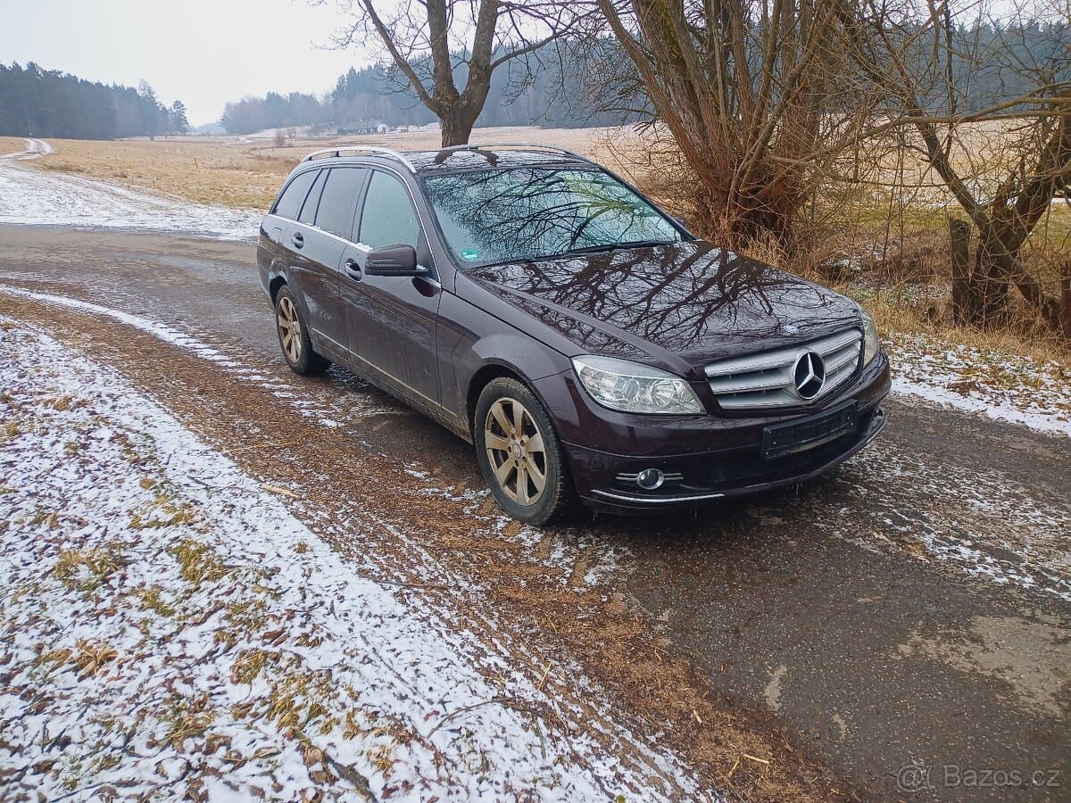 2011 Mercedes-Benz C-CLASS - 2