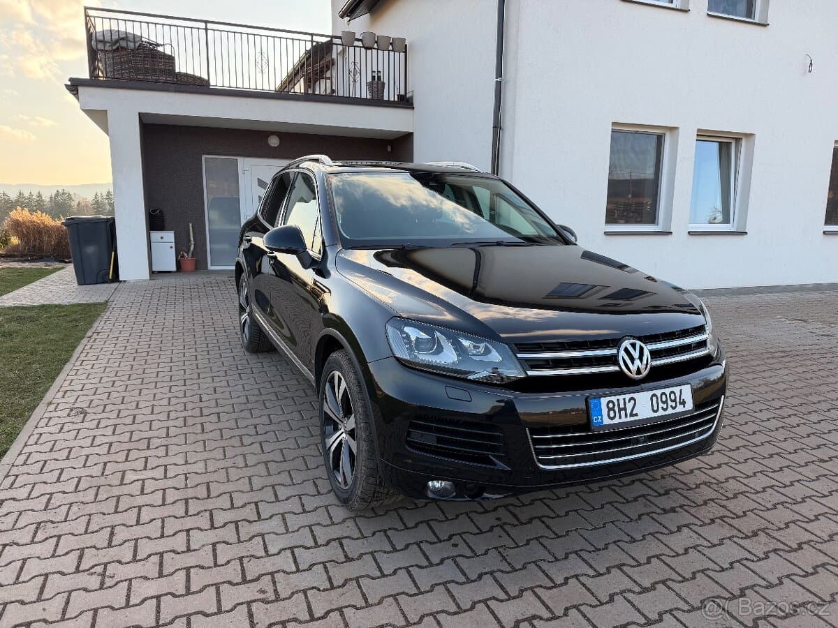 2010 Volkswagen TOUAREG - 2