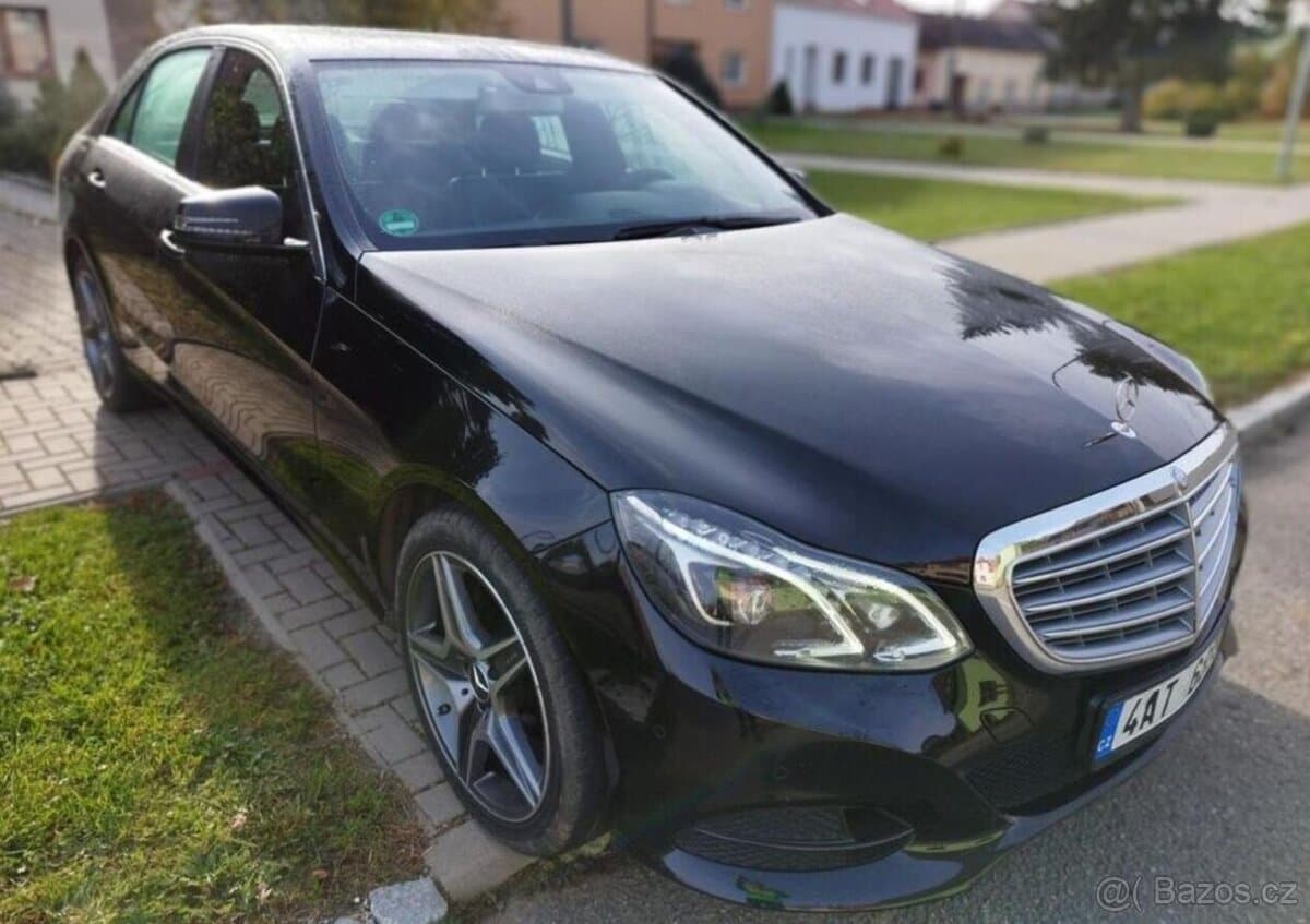 2015 Mercedes-Benz E-CLASS - 2