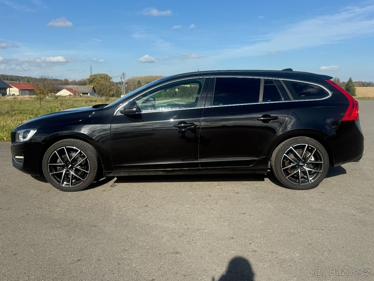 2015 Volvo V60 - 2