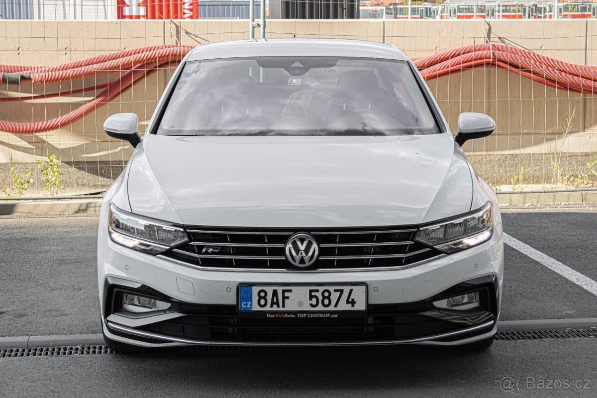 2020 Volkswagen PASSAT - 2