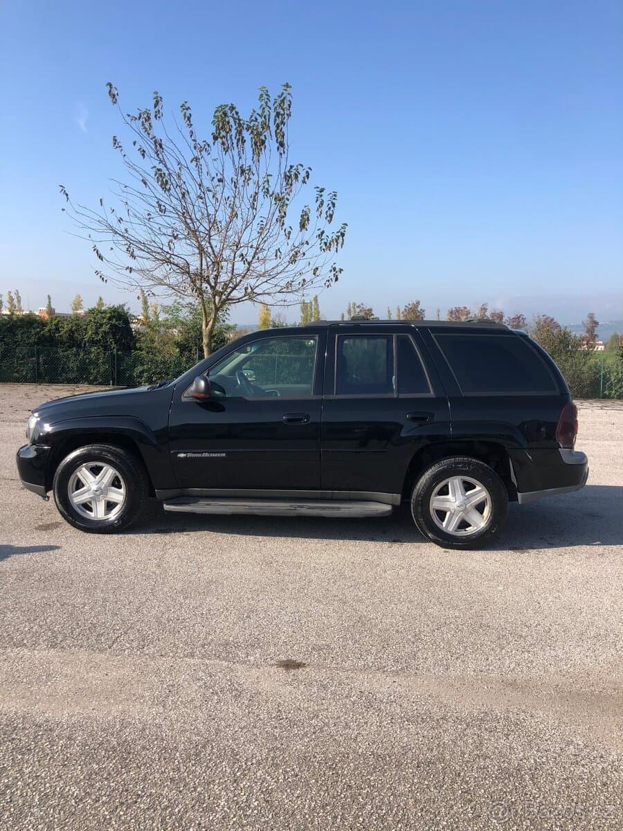 2003 Chevrolet TRAILBLAZER - 2