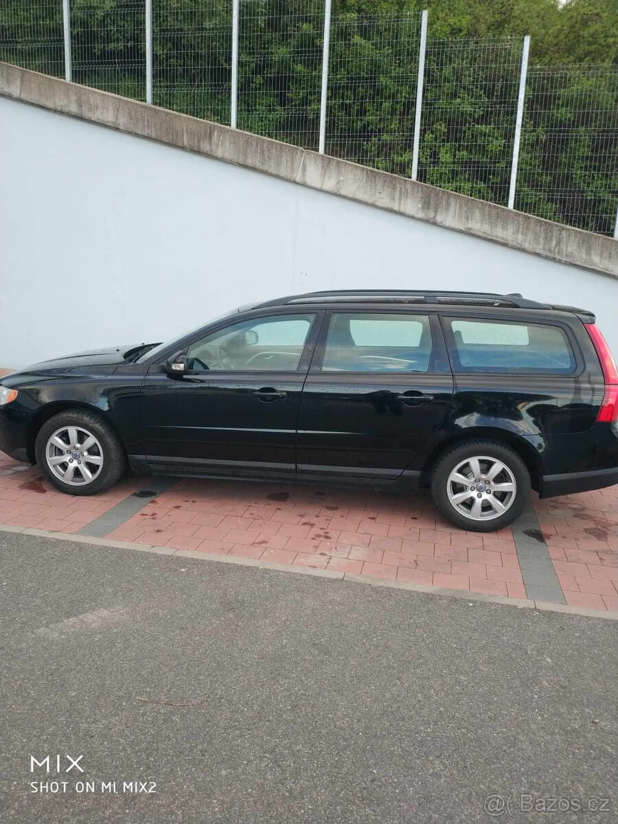 2010 Volvo V70 - 2
