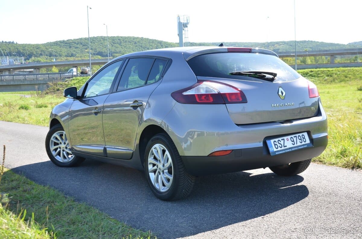 2015 Renault MEGANE - 2