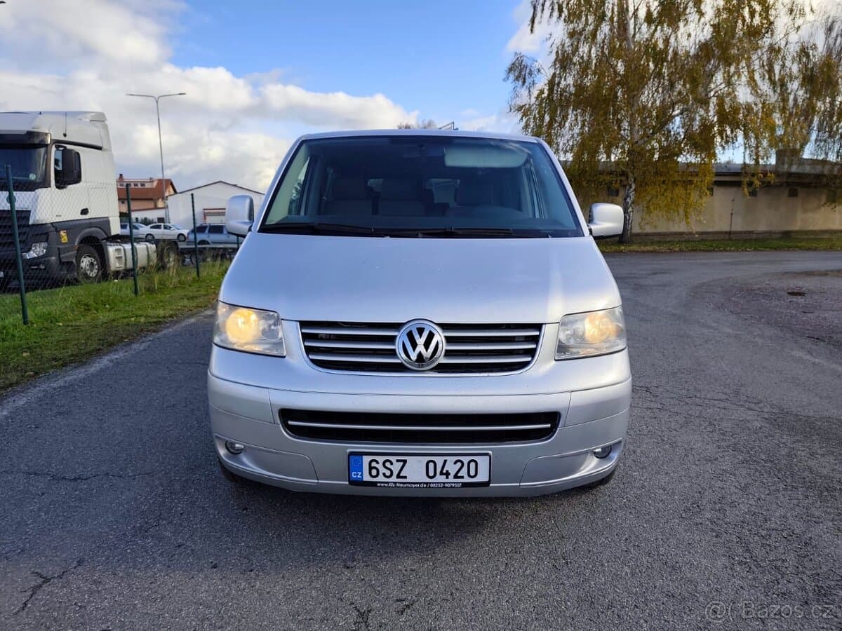 Volkswagen CARAVELLE - 2