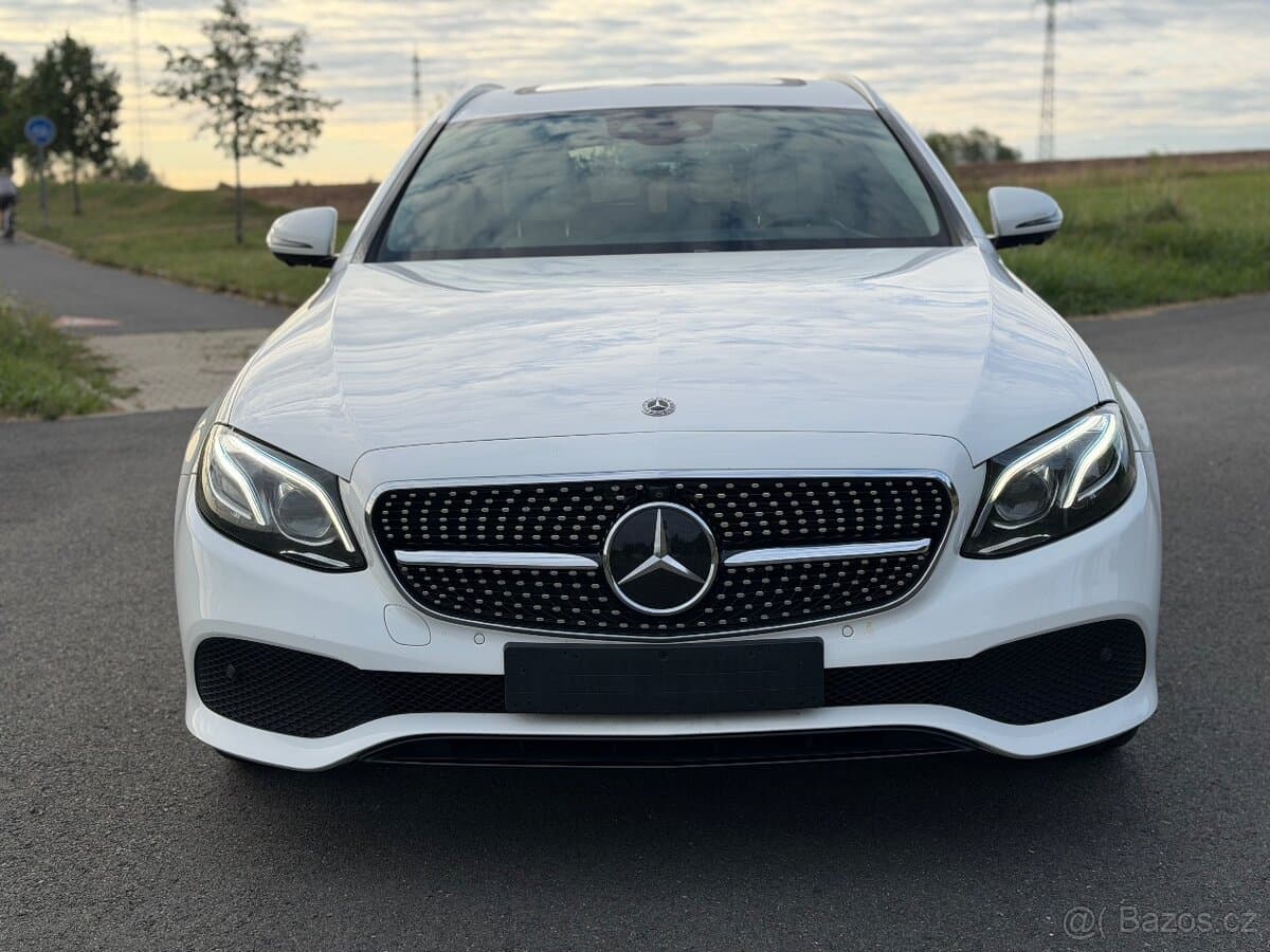 2017 Mercedes-Benz OSTATNÍ - 2