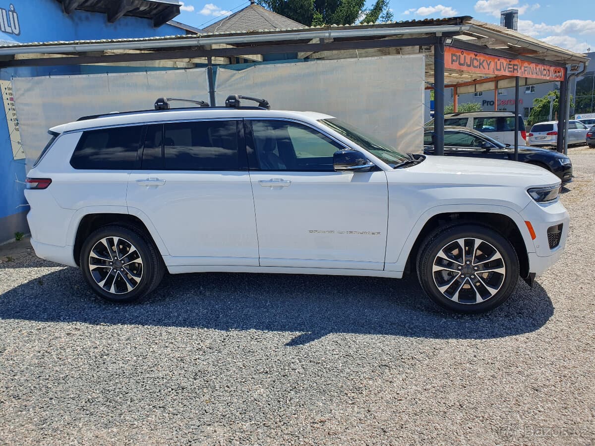 2022 Jeep CHEROKEE - 2