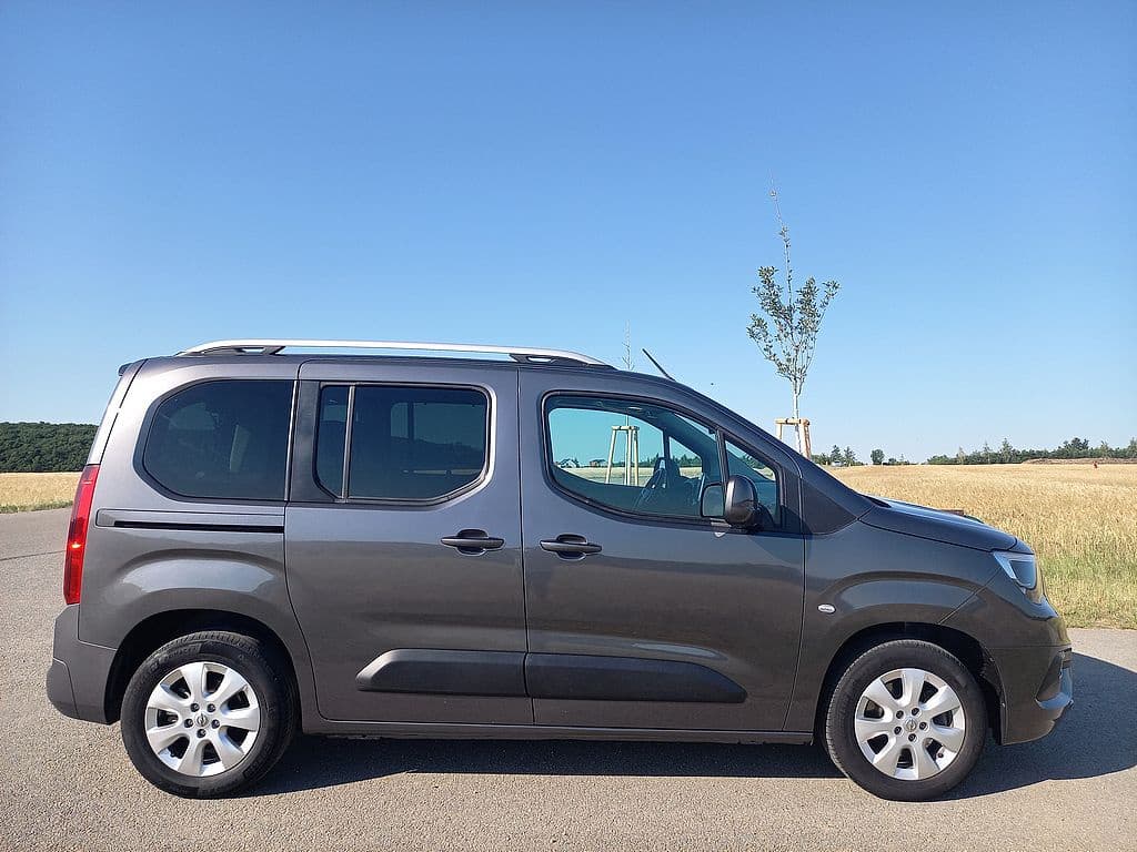 2020 Opel COMBO - 2