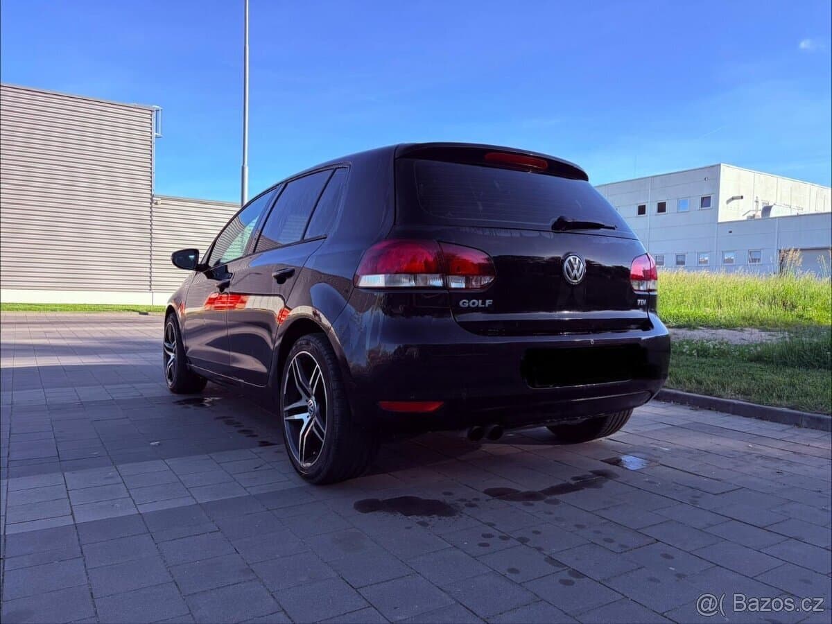 2009 Volkswagen GOLF - 2