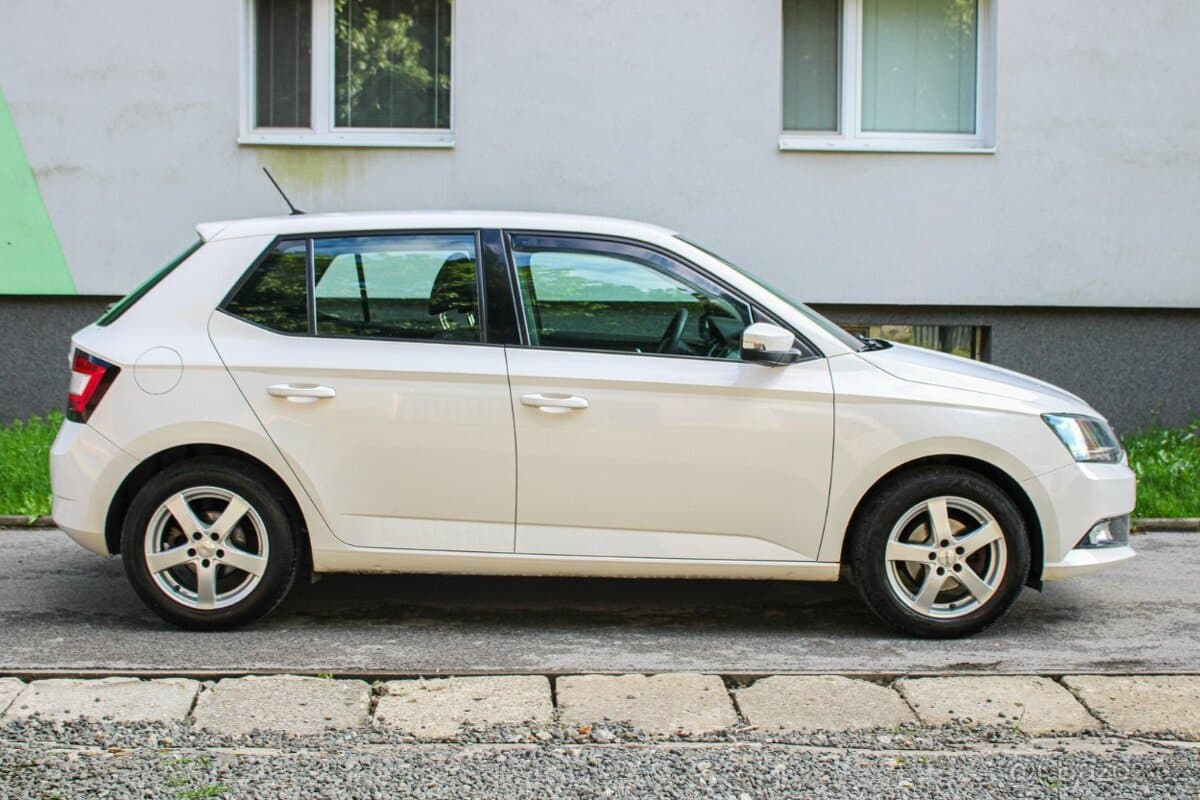 2015 Škoda FABIA - 2