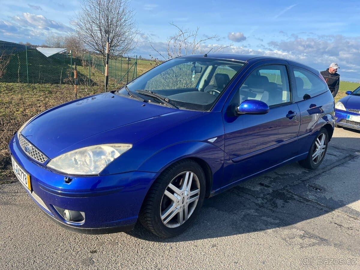 2003 Ford FOCUS - 2