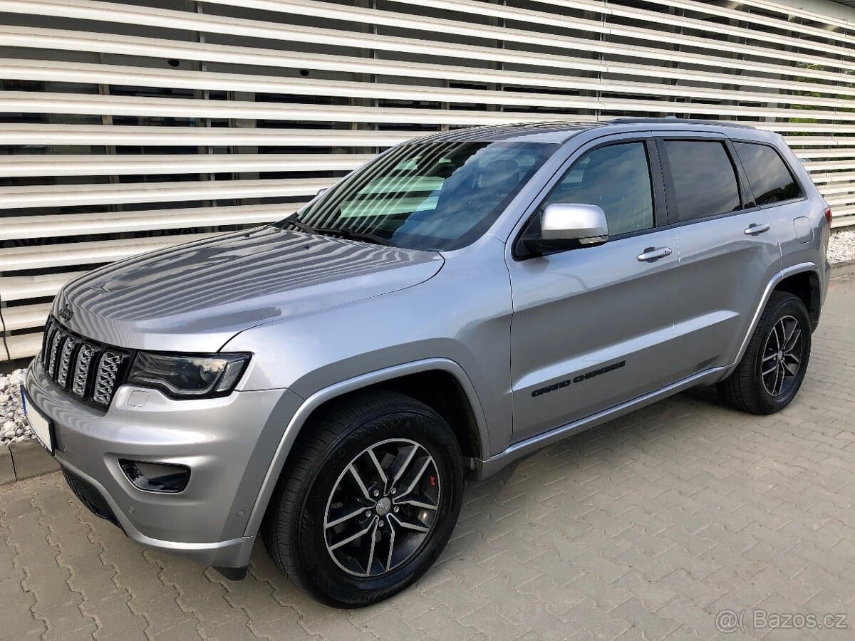 2017 Jeep CHEROKEE - 2