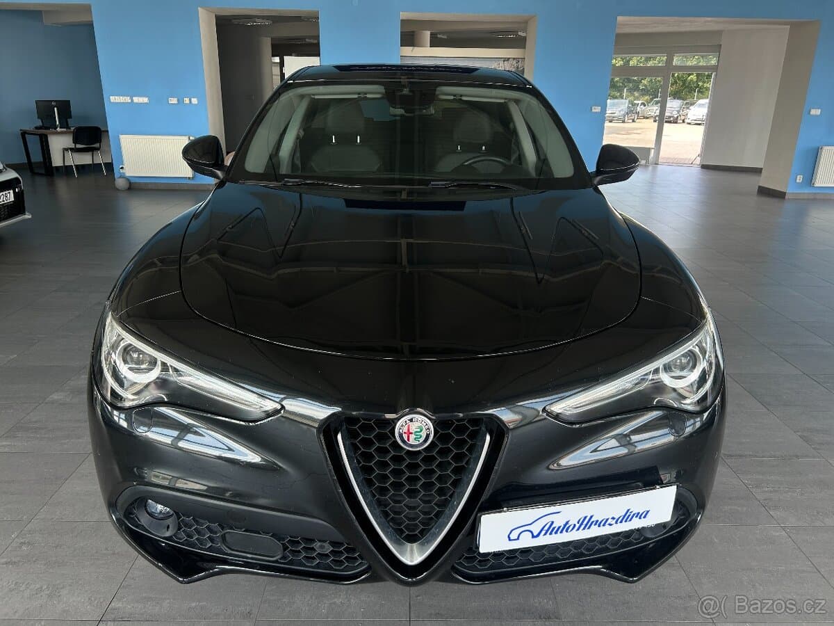2018 Alfa Romeo STELVIO - 2