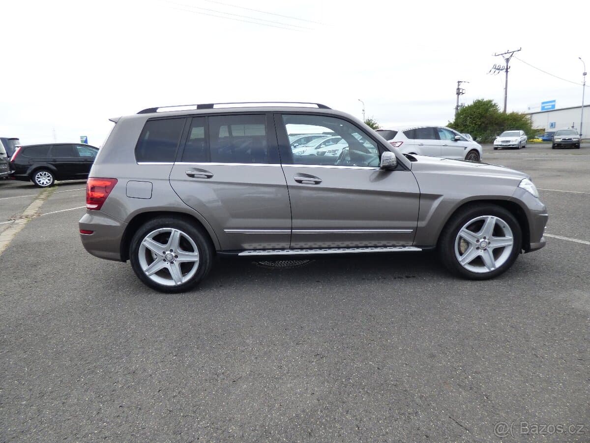 2015 Mercedes-Benz GLK - 2