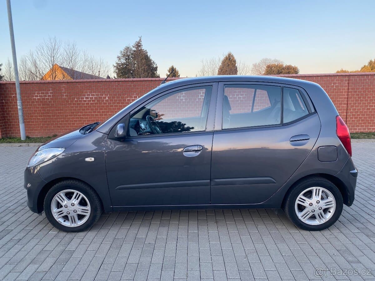 2012 Hyundai i10 - 2