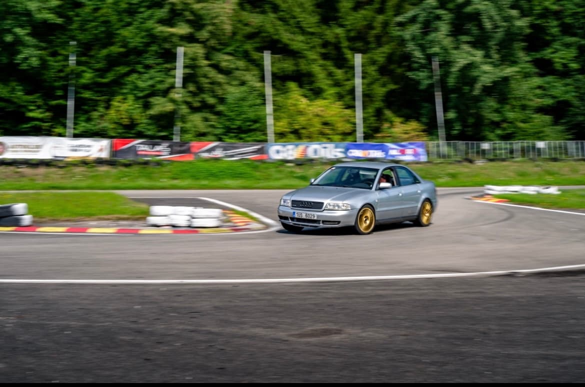 Audi A4 - 2