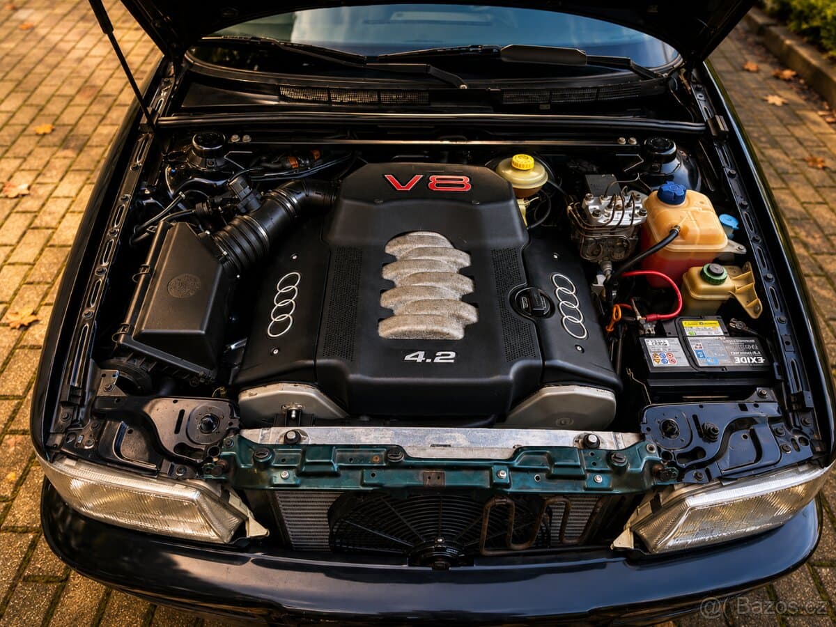 Audi COUPE - 2