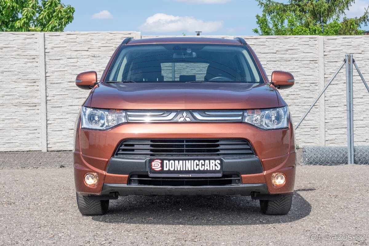 2013 Mitsubishi OUTLANDER - 2