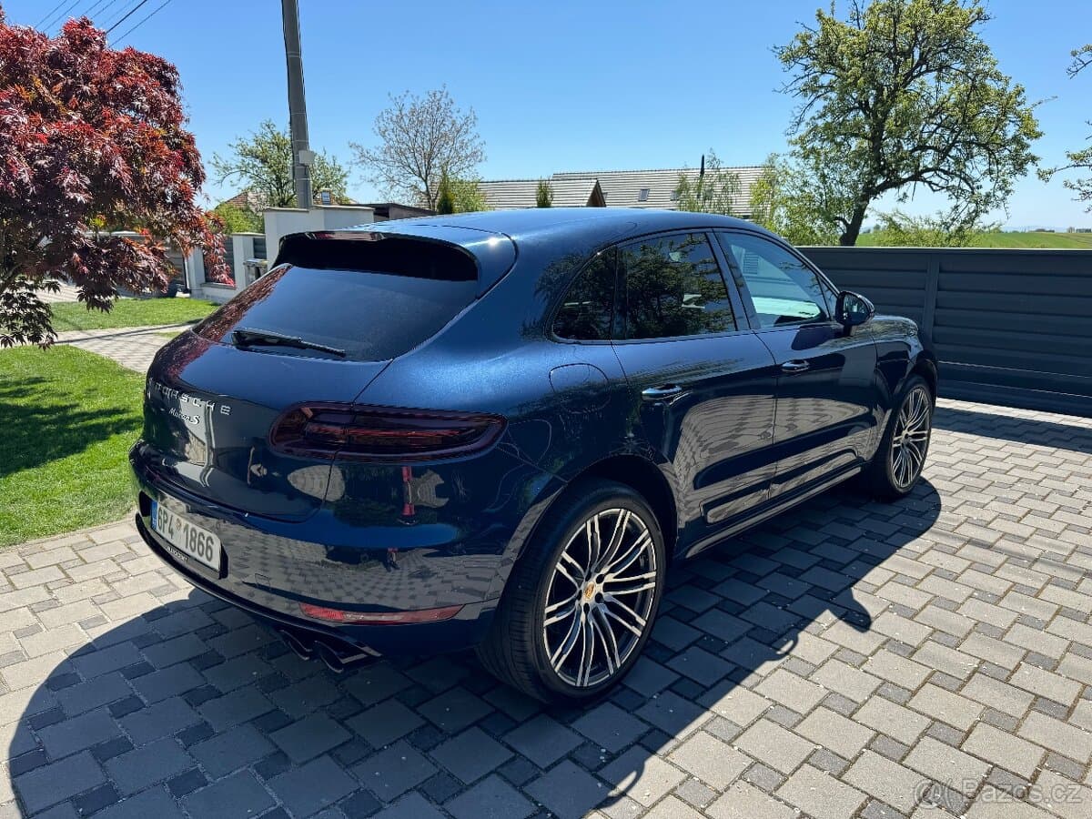 2015 Porsche MACAN - 2