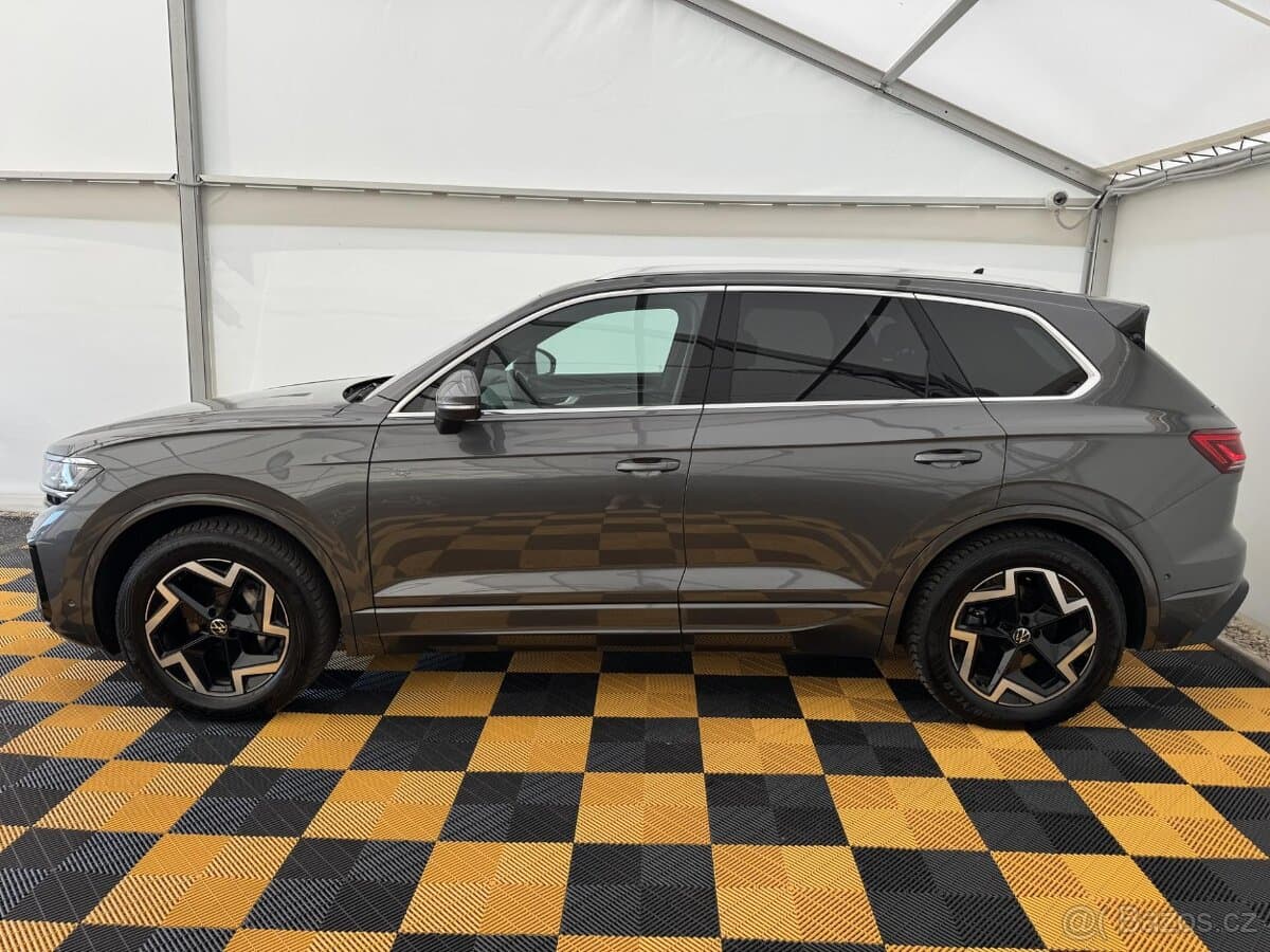2025 Volkswagen TOUAREG - 2