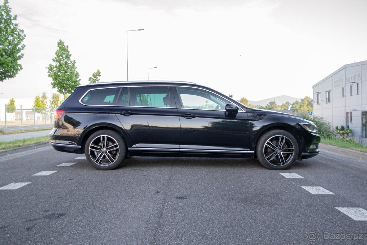 2018 Volkswagen PASSAT - 2