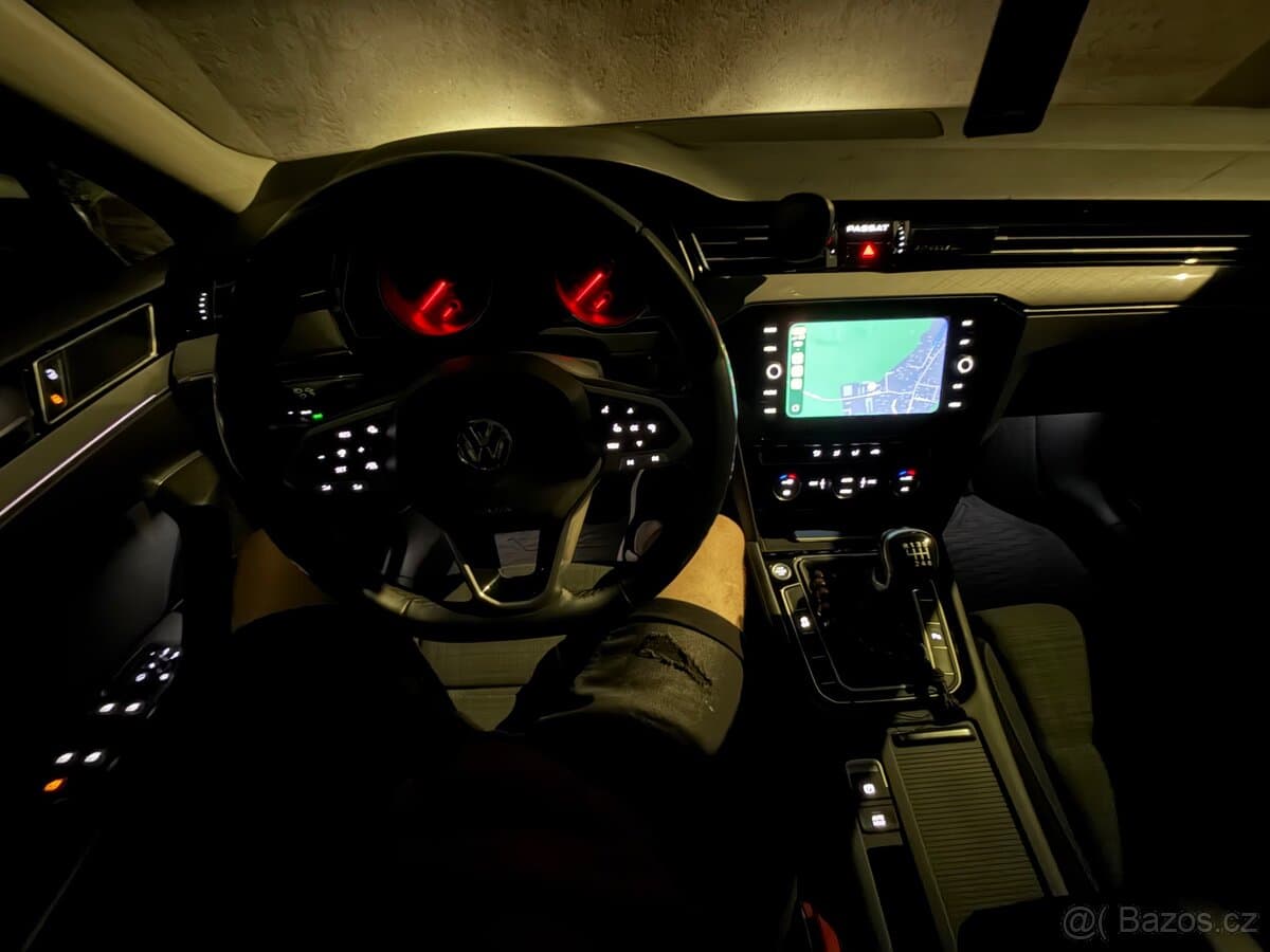 2020 Volkswagen PASSAT - 2