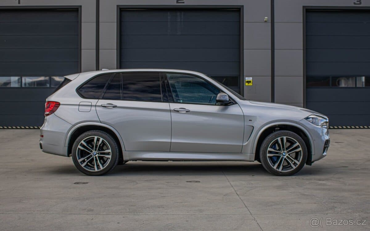 2016 BMW M5 - 2