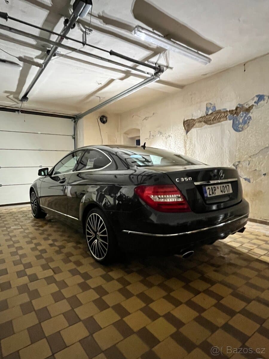 2011 Mercedes-Benz OSTATNÍ - 2