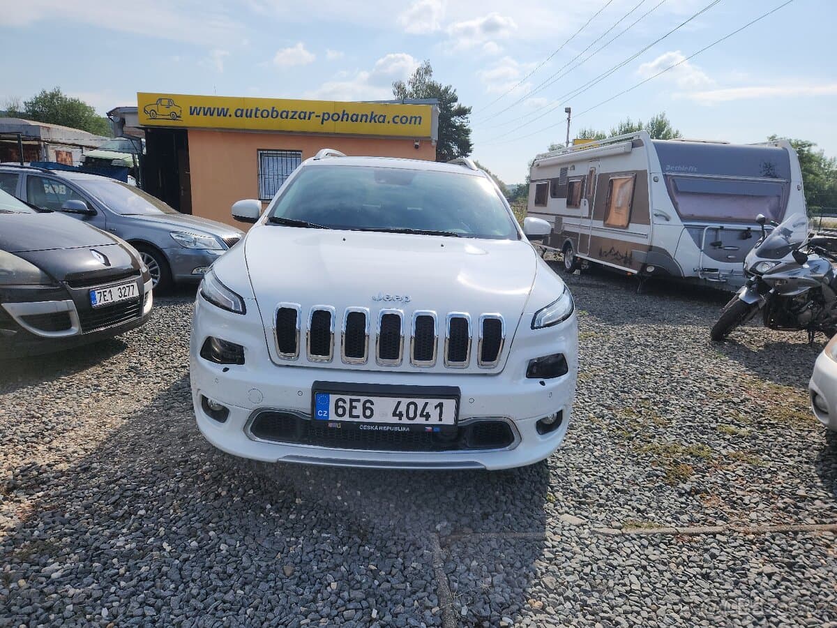 2017 Jeep CHEROKEE - 2
